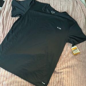 Men’s Champion shirt